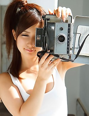 Minami Kojima has awesome boobs and sensational bump
