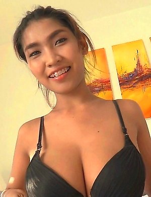 Big Tits Thailand Babe Tittiporn